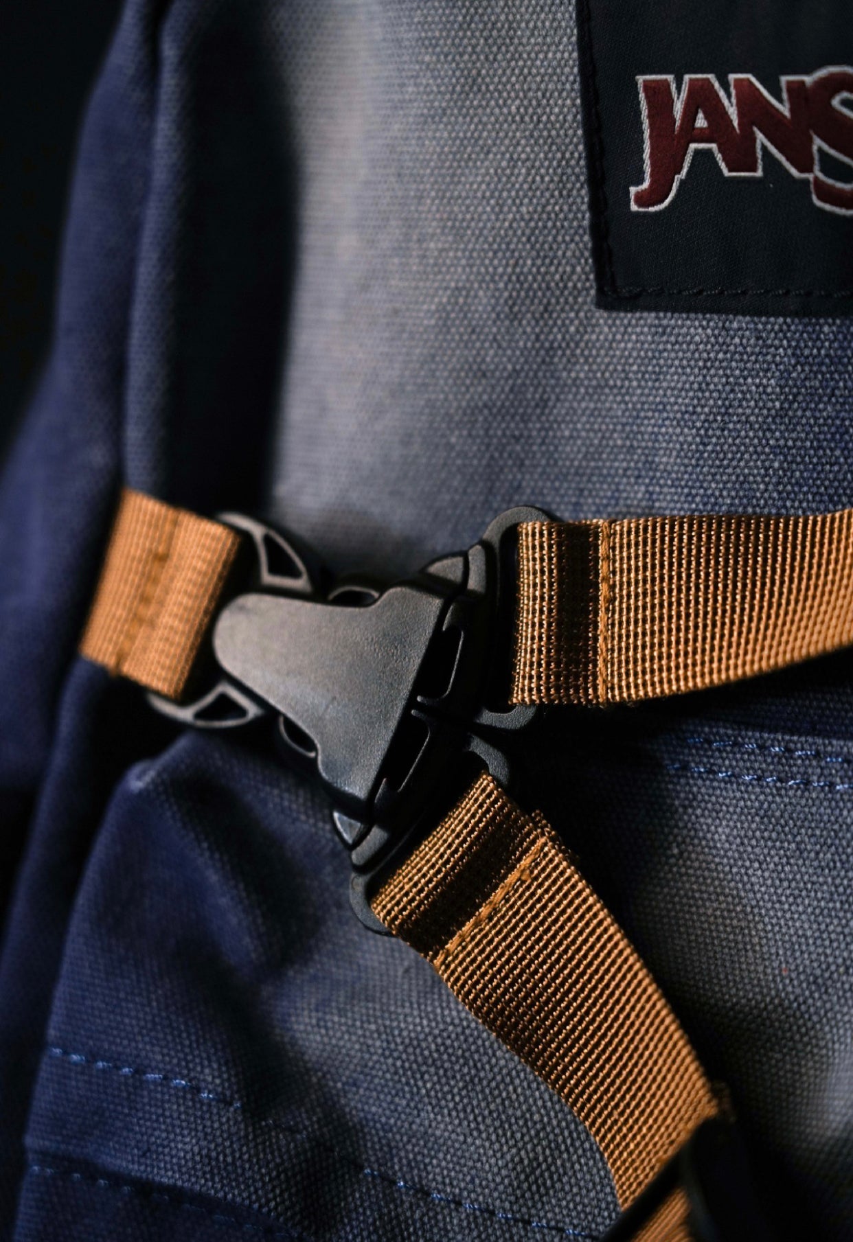 V2 BACKPACK