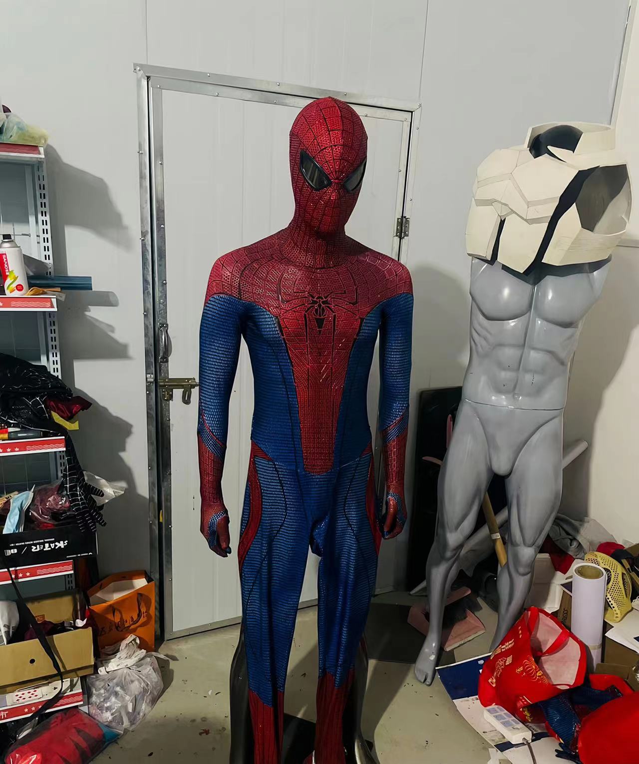 V1 Suit with Face shell