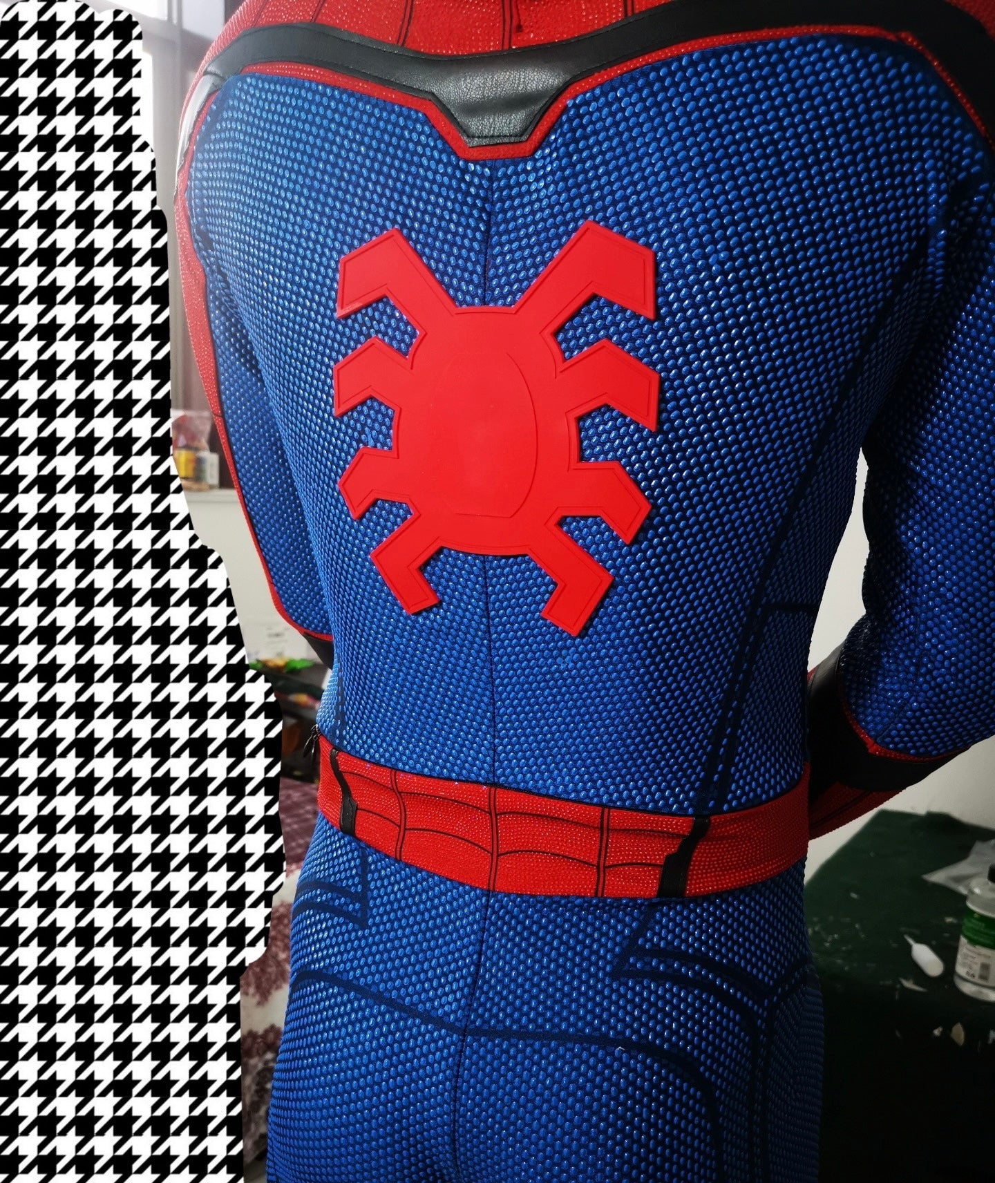 Handdrop Paint Suit with Face shell