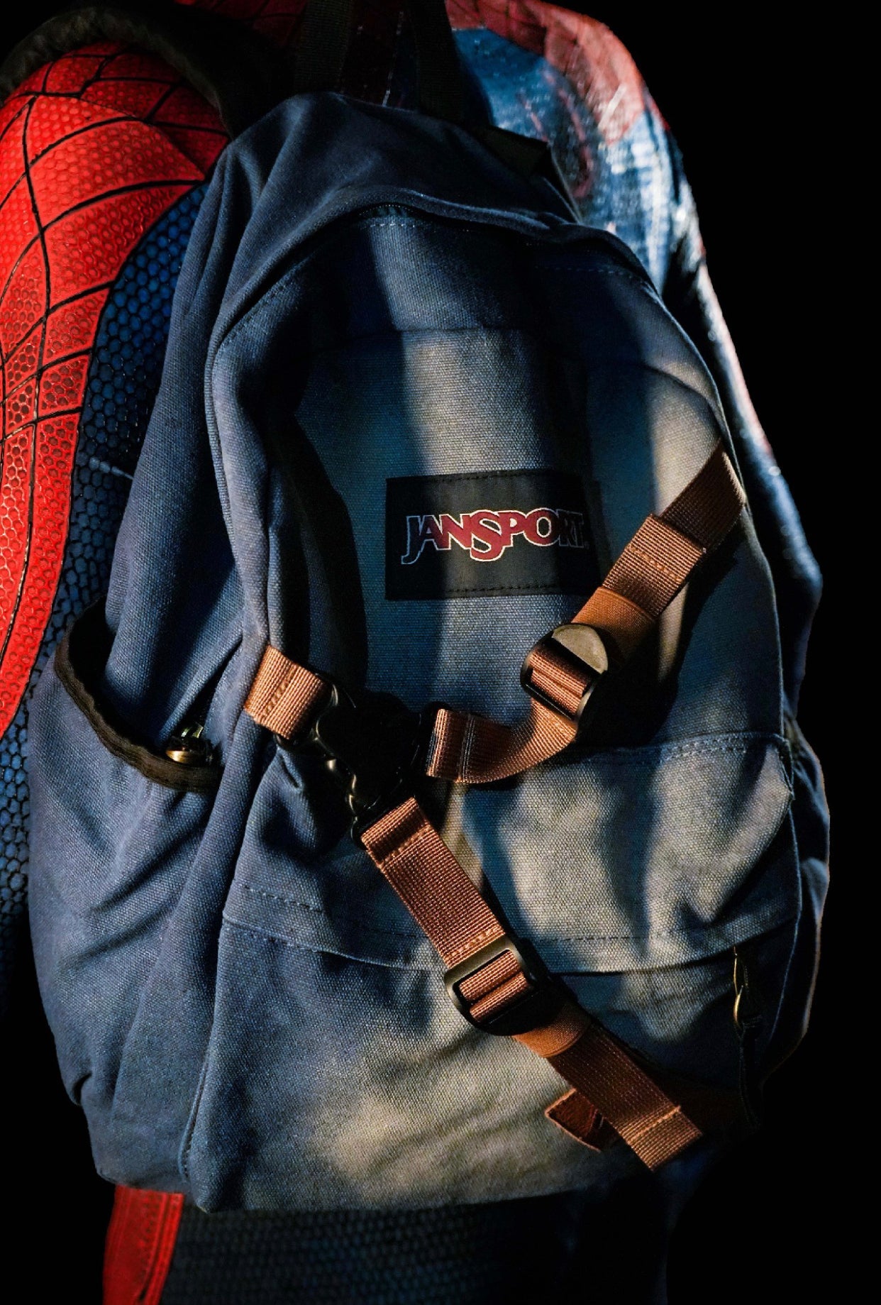V2 BACKPACK