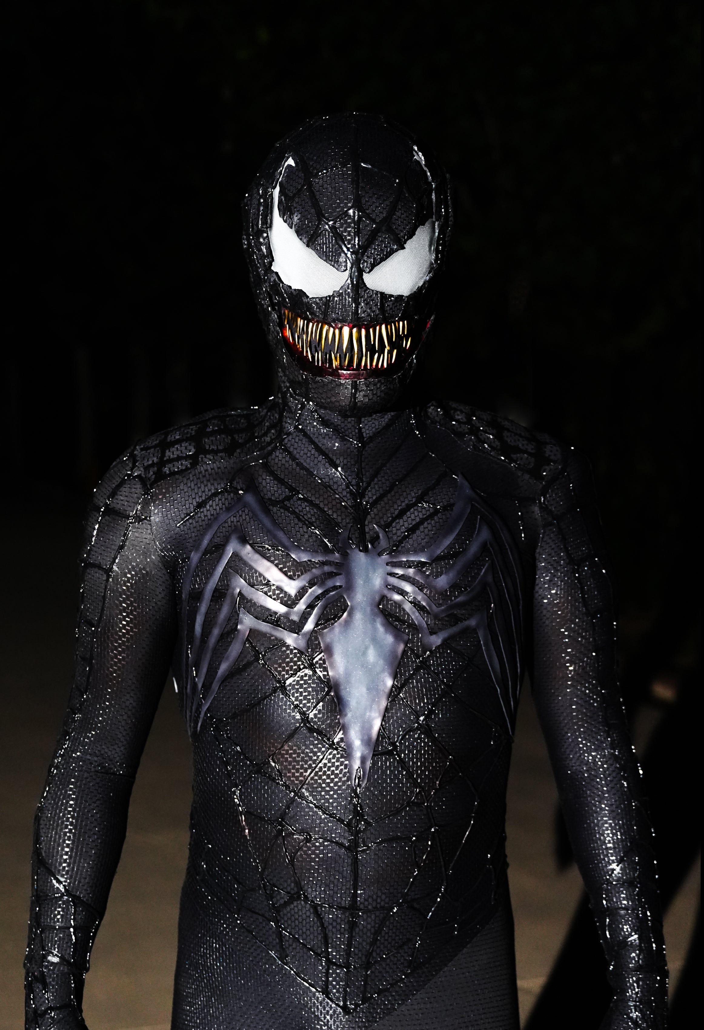 Vn suit with Face Shell