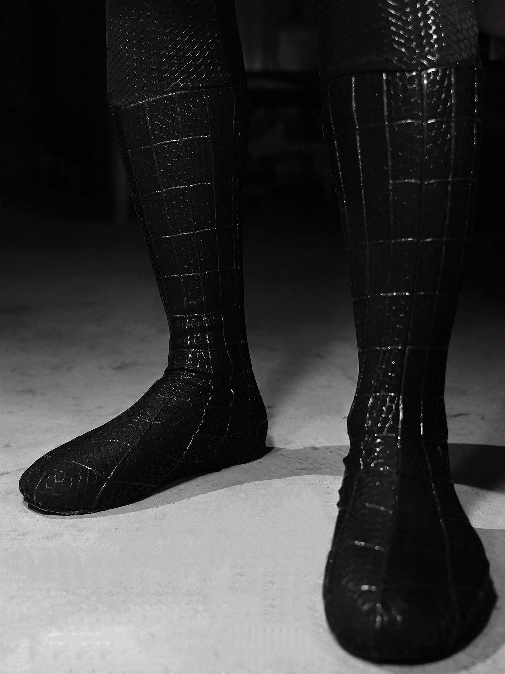V5 Black Suit with Face Shell