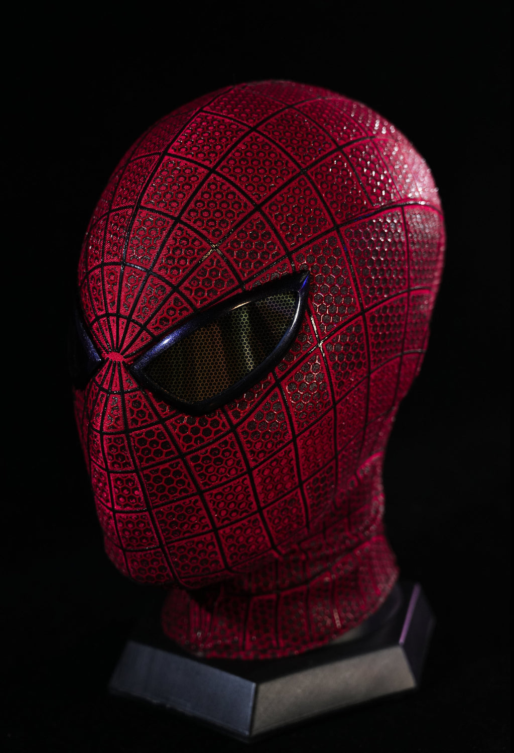 V1 Black-Red Mask With Face Shell (Small Lenses)