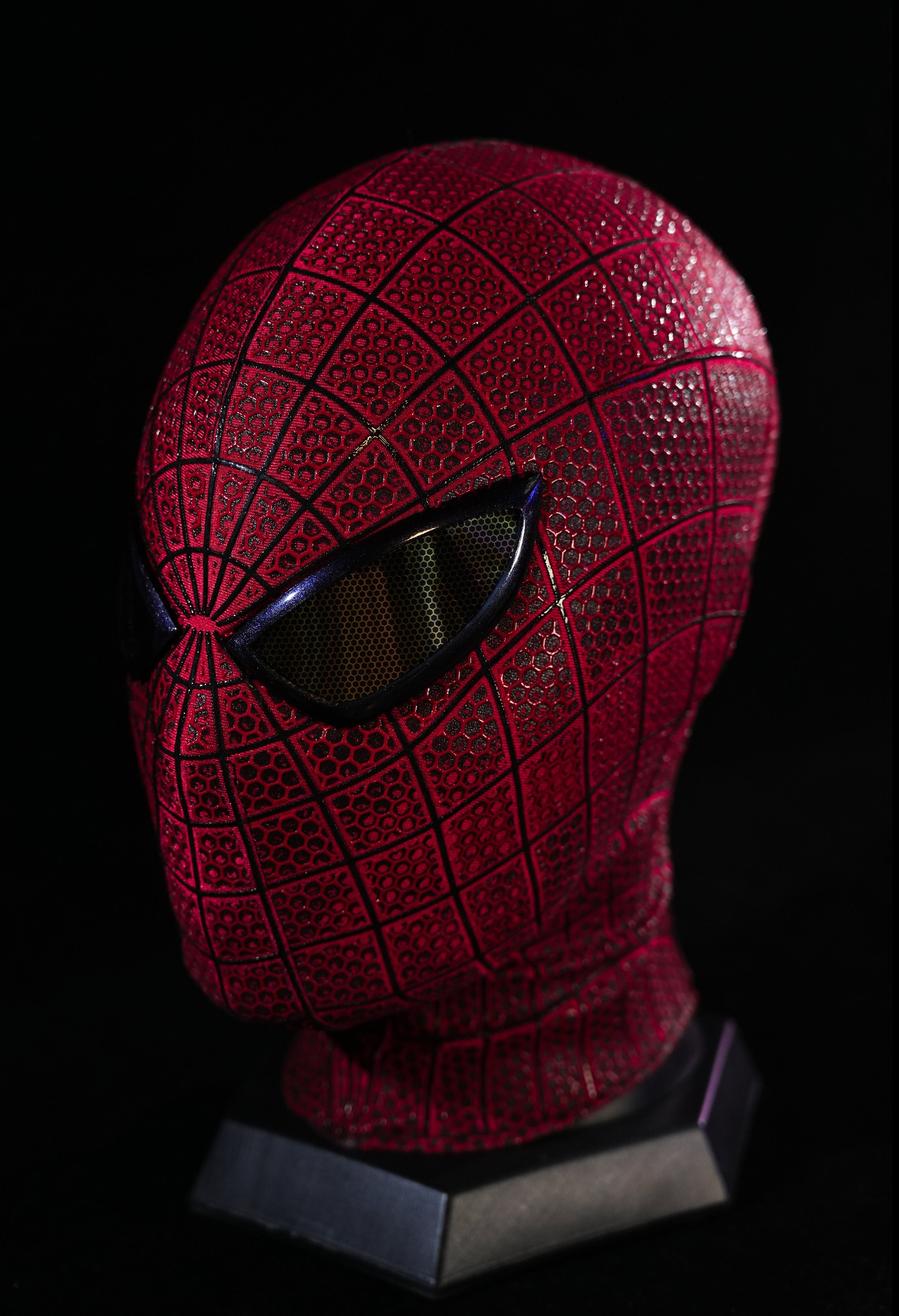 V1 Black-Red Mask With Face Shell (Small Lenses)