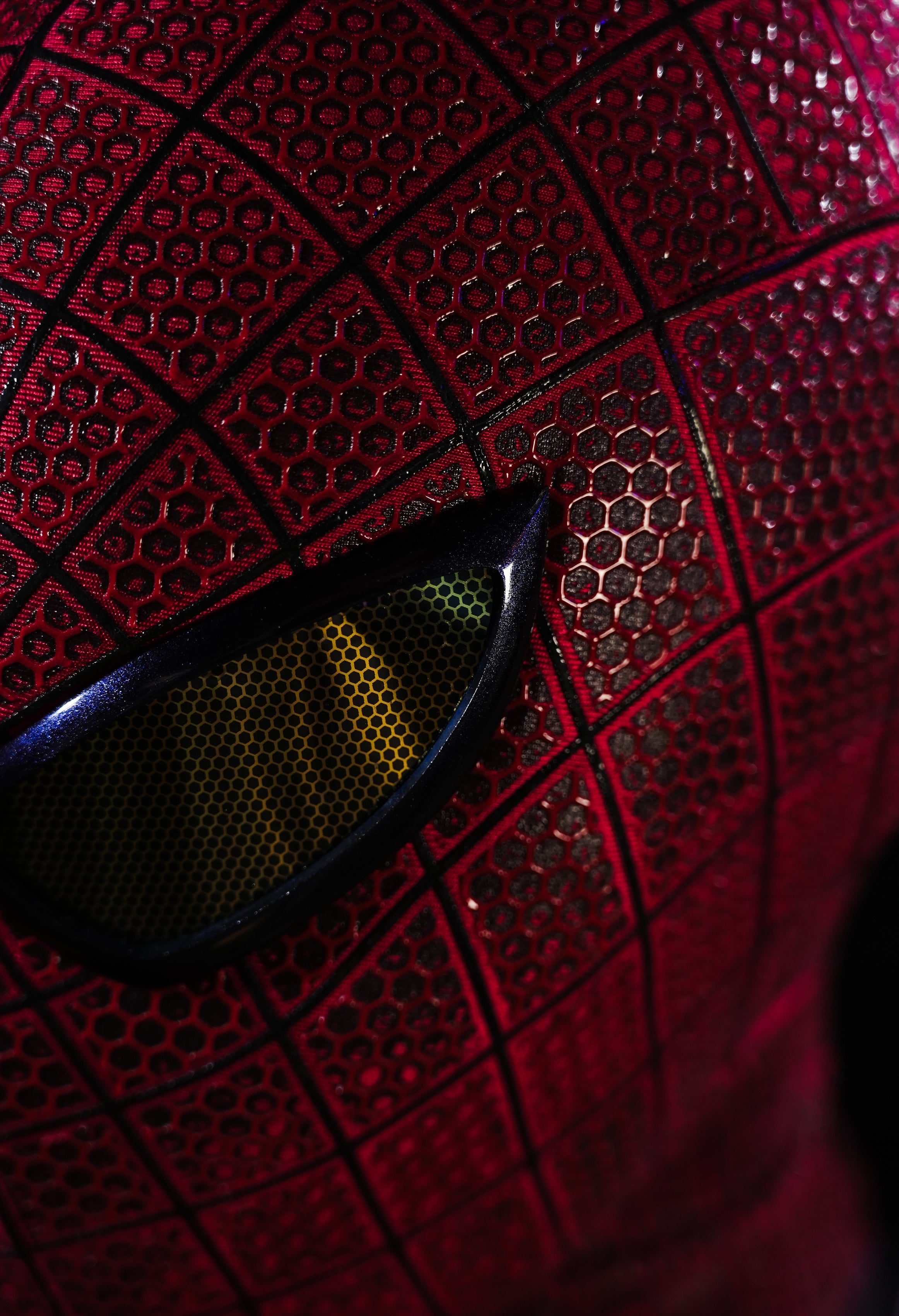 V1 Black-Red Mask With Face Shell (Small Lenses)